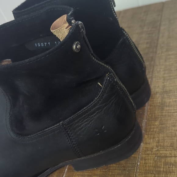 Like New Frye Jamie Black Leather Women's Boots with Zipper - Picture 8 of 10